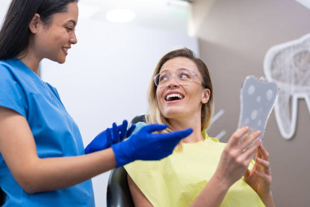 Best Veneers and Lumineers  in Wewahitchka, FL